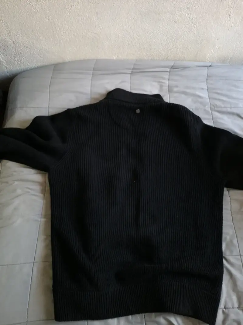 Chaqueta negra Ferouch con mangas de lana - 3