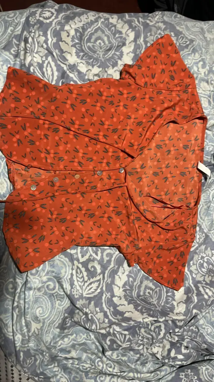 Blusa naranja estampada de flores - 1