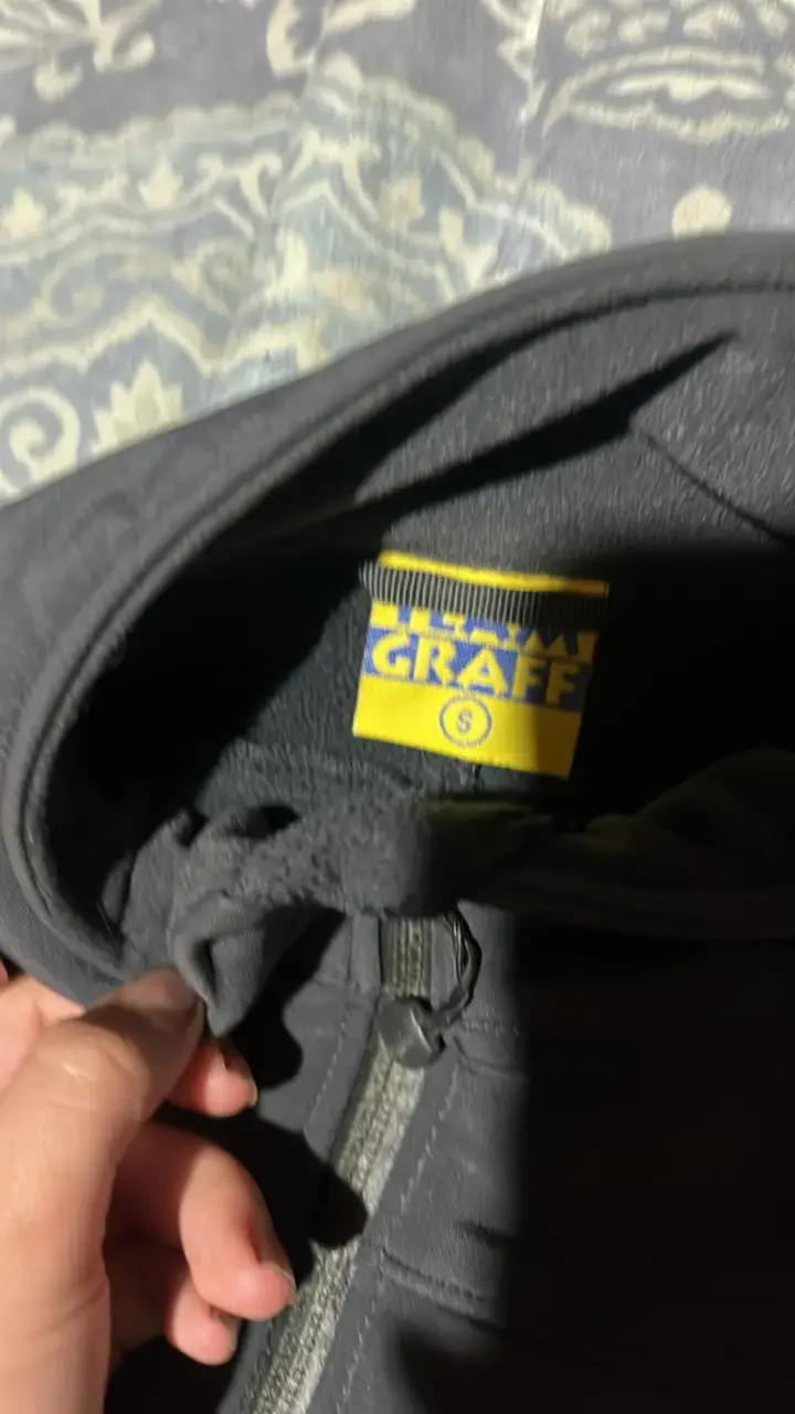 Chaqueta gris con cierre frontal - 2