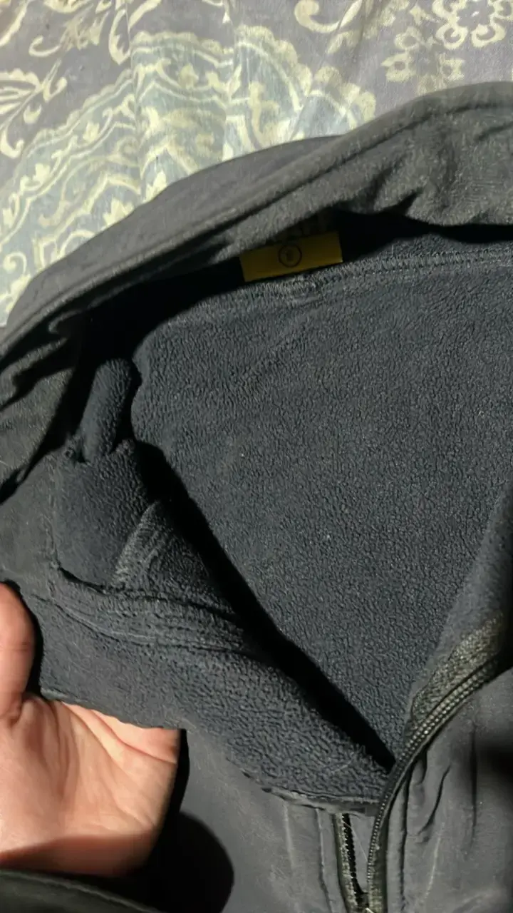 Chaqueta gris con cierre frontal - 3