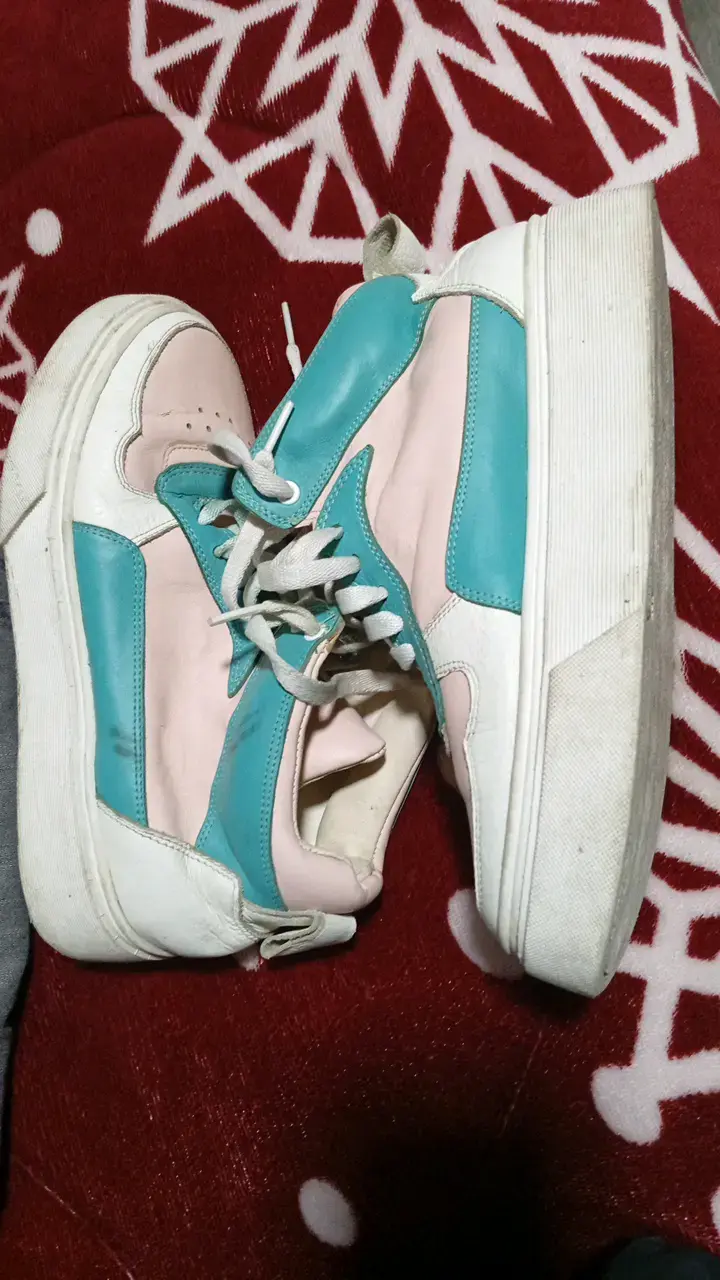 Zapatillas deportivas altas blancas y turquesas - 2