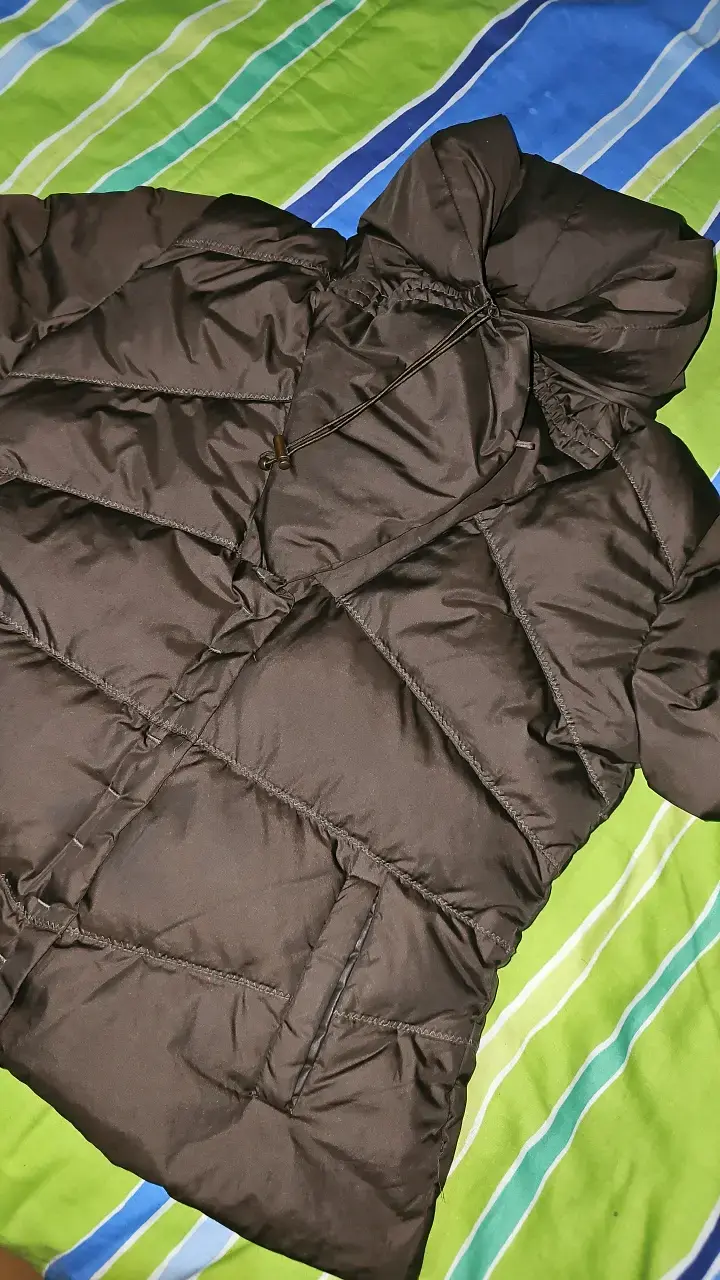 Chaqueta marrón de plumas - 3