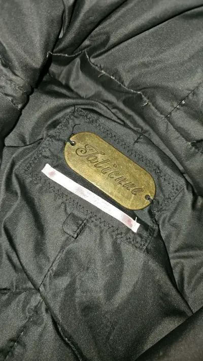 Chaqueta de pluma negra - miniatura 3