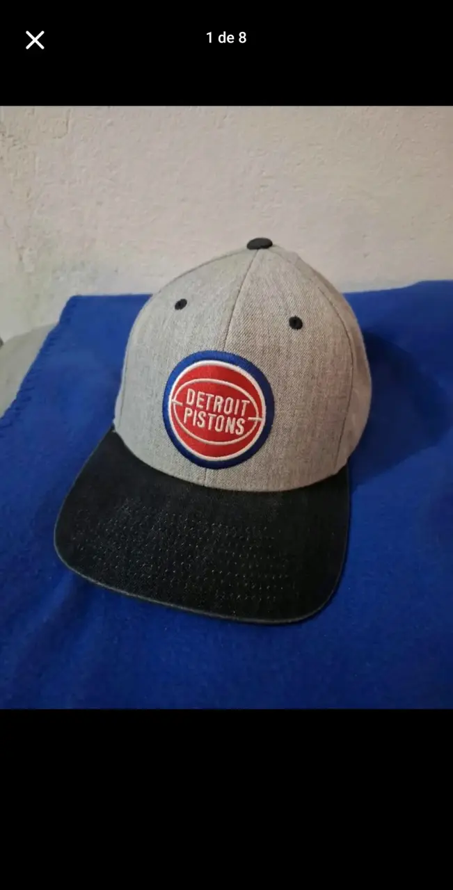 Gorra Detroit Pistons gris y negra - 1