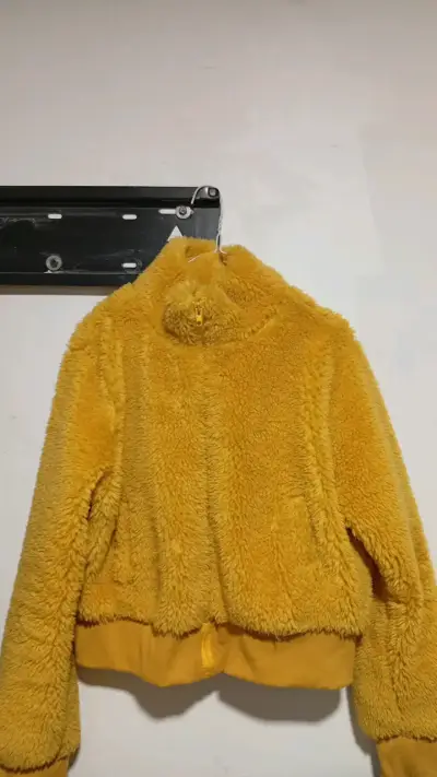 Chaqueta de peluche amarilla para mujer - miniatura 1