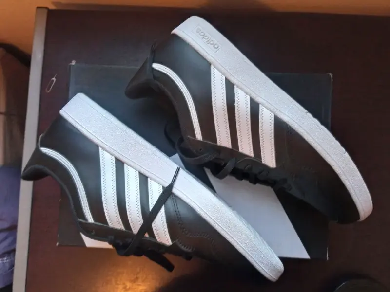 Zapatillas Deportivas Adidas HOOPS 4.0 - 2