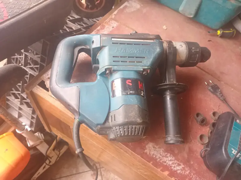 Martillo demoledor eléctrico Hammer SH2
