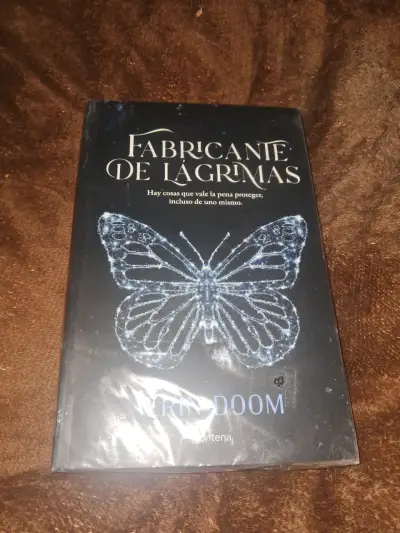 Libro 'Fabricante de Lágrimas' de Erin Doom - miniatura 1