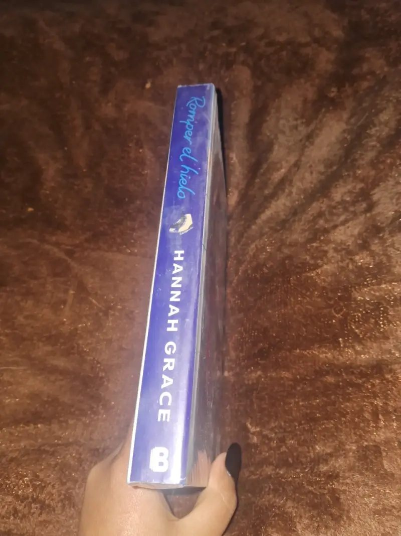 Libro 'Romper el hielo' de Hannah Grace - 4
