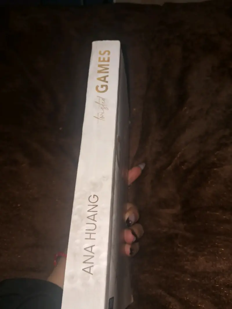 Libro 'Twisted Games' de Ana Huang - 3