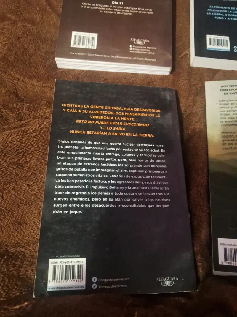 Libro 'Los 100: Rebelión' de Kass Morgan - 2