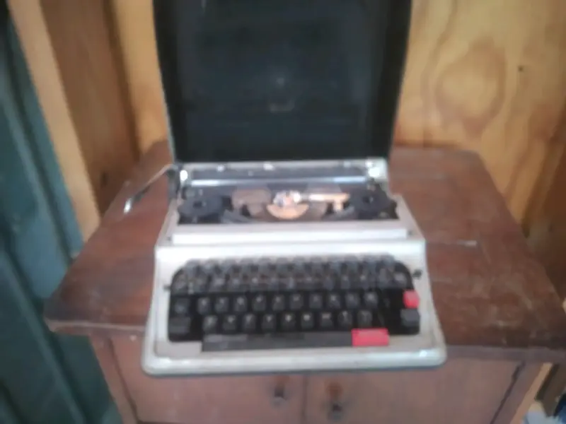 Maquina de escribir vintage - 3