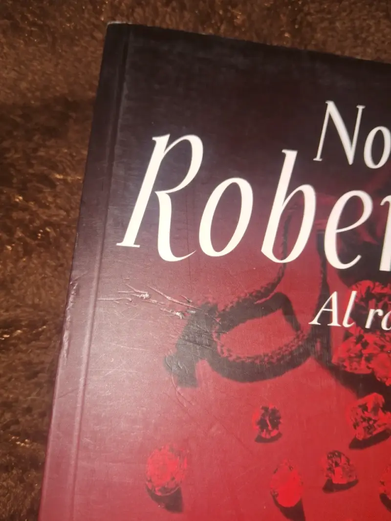 Libro 'Al rojo vivo' de Nora Roberts - 2