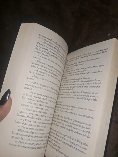 Libro 'Al rojo vivo' de Nora Roberts - miniatura 4