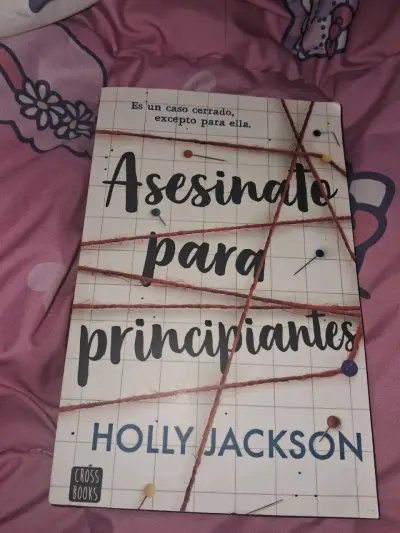 'Asesinato para principiantes' de Holly Jacks - miniatura 4