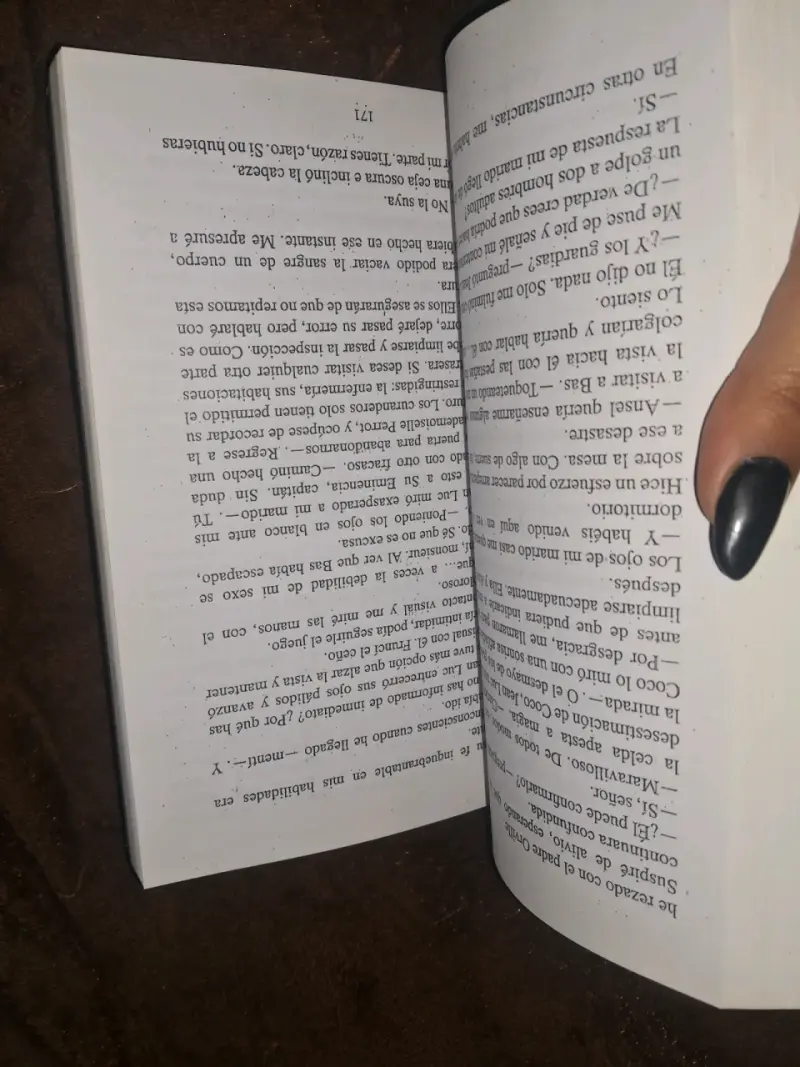 'Asesino de Brujas: La Bruja Blanca' de Shelb - 5
