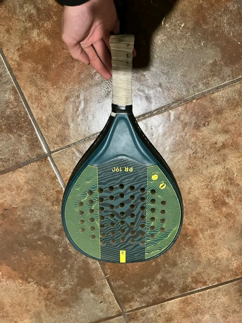 Pala de pádel PR 190 en buen estado - 1