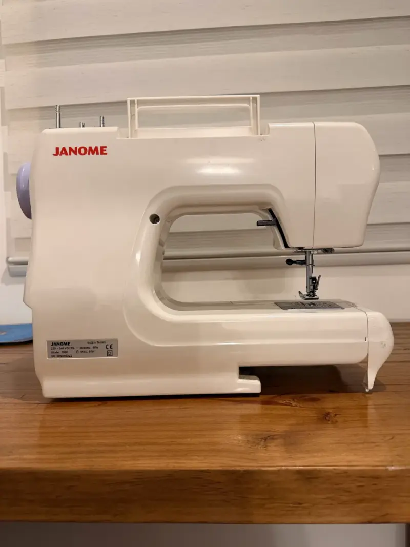 Máquina de coser Janome 1008 blanca - 2