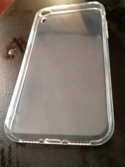 Carcasa transparente iPhone XR 2.0MM - miniatura 2