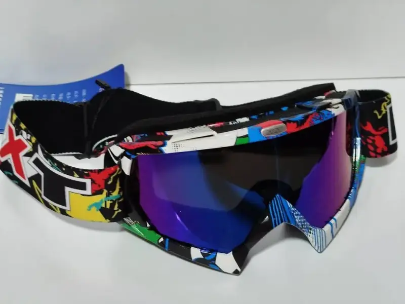 Gafas de motocross con diseño colorido - 1