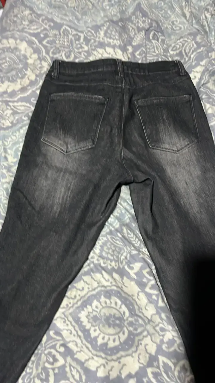 Jeans negros para mujer en buen estado - 3