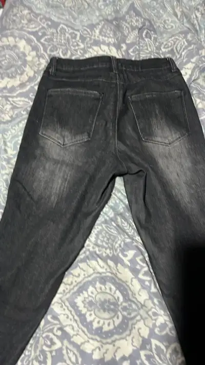 Jeans negros para mujer en buen estado - miniatura 3