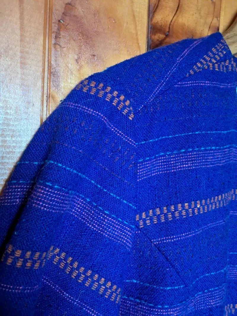 Chaqueta azul con diseño a rayas Maui - 5