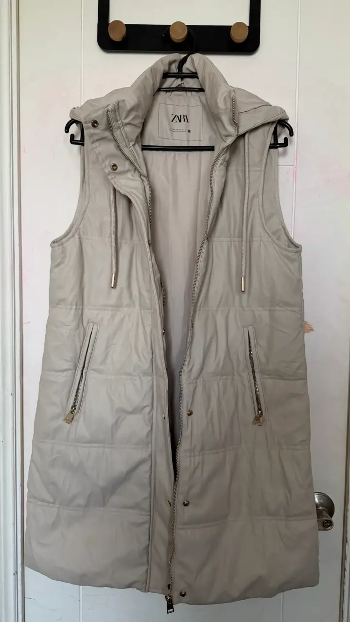 Chaqueta Zara sin mangas efecto piel - 1