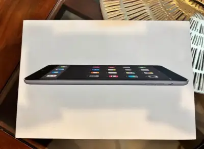 Tablet Apple iPad mini 16GB Wi-Fi - miniatura 1