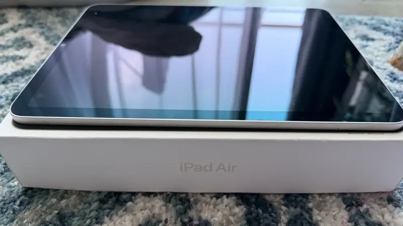 iPad Air M1 5ta Generación 64 gb con caja - 1