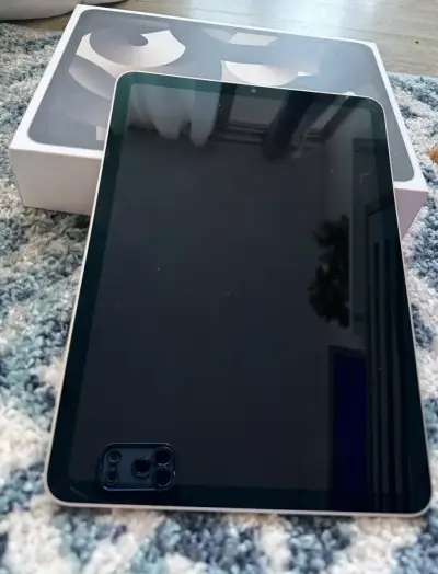 iPad Air M1 5ta Generación 64 gb con caja - miniatura 4