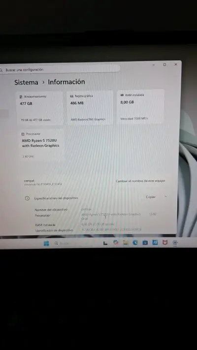Laptop ASUS VivoBook con procesador Ryzen - miniatura 4