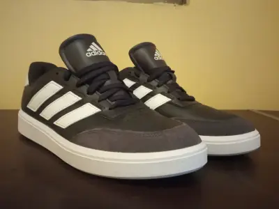 Zapatillas Adidas COURTBLOCK - miniatura 1