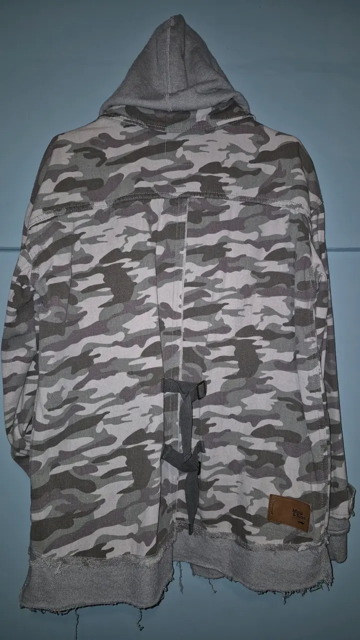 Chaqueta camuflada con capucha Maui and Sons - 2