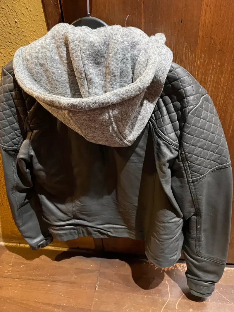 Chaqueta de cuero Wados con capucha gris - 2