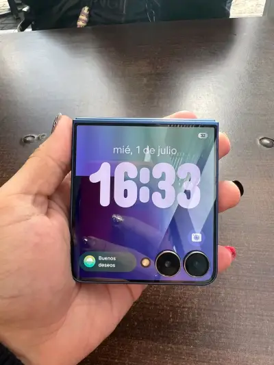 Samsung Galaxy Z Flip 7 - miniatura 1