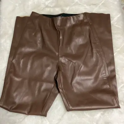 Pantalón Mossimo ecocuero - miniatura 1