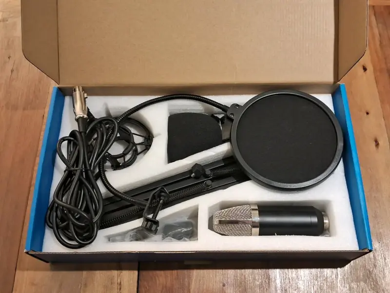 Kit de micrófono condensador Philco para streaming - 2
