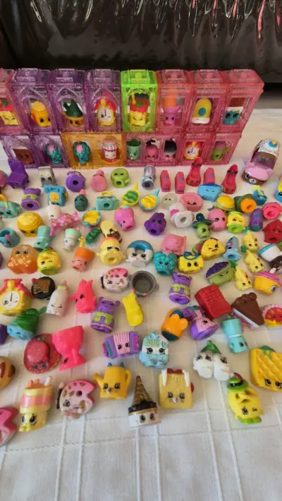 Colección de figuras Shopkins y vehículos - miniatura 3