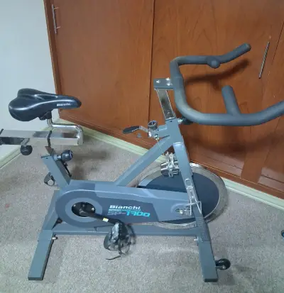 Bicicleta estática Bianchi SP-1700 gris - miniatura 2