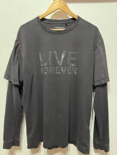 Polera manga larga gris 'Live Forever' - miniatura 1