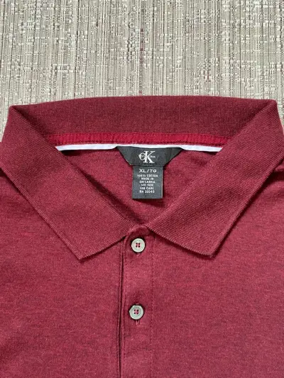 Polera Piqué Calvin Klein Burdeo - miniatura 2