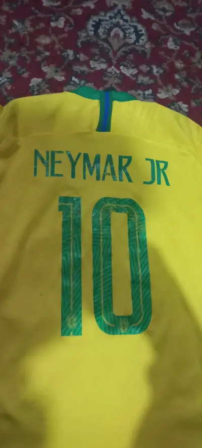 Camiseta amarilla Neymar Jr Brasil - miniatura 1