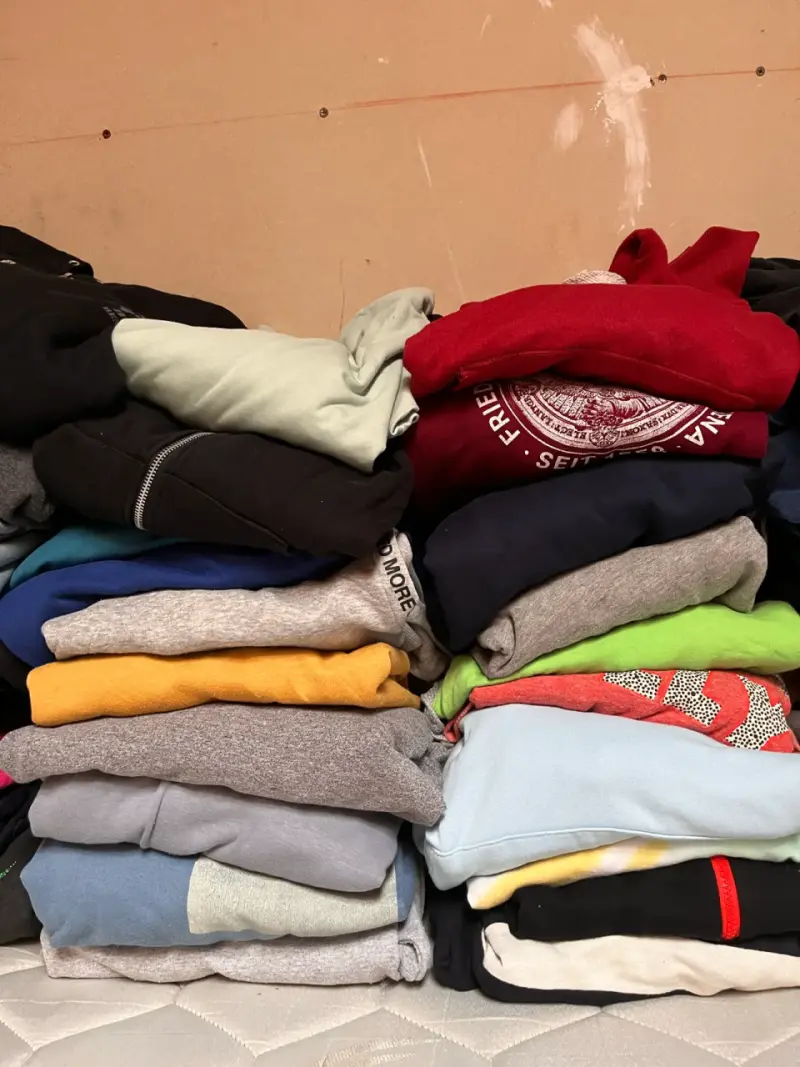 54 polerones de diferentes tallas - 2