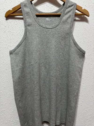 3 Poleras  sin mangas gris para hombre - miniatura 1