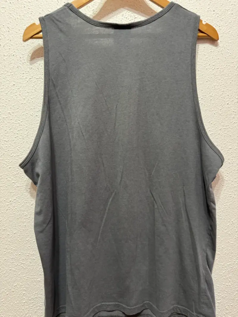 3 Poleras  sin mangas gris para hombre - 4