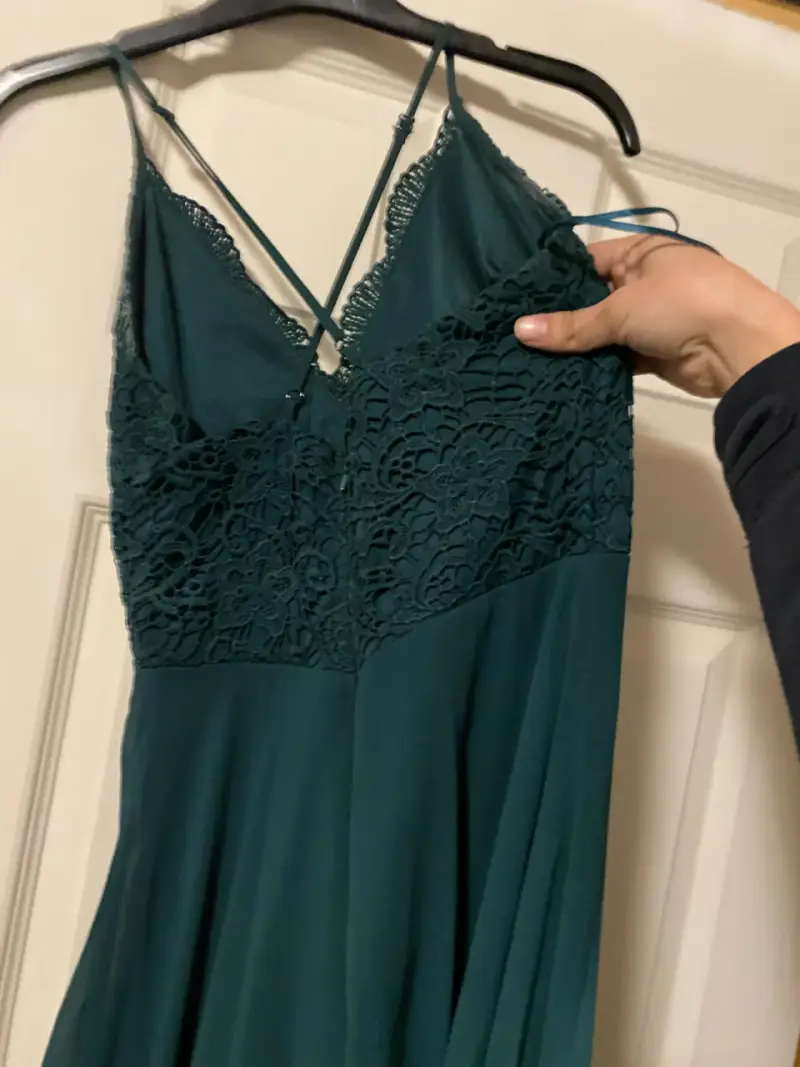 Vestido largo verde con encaje elegante - 2