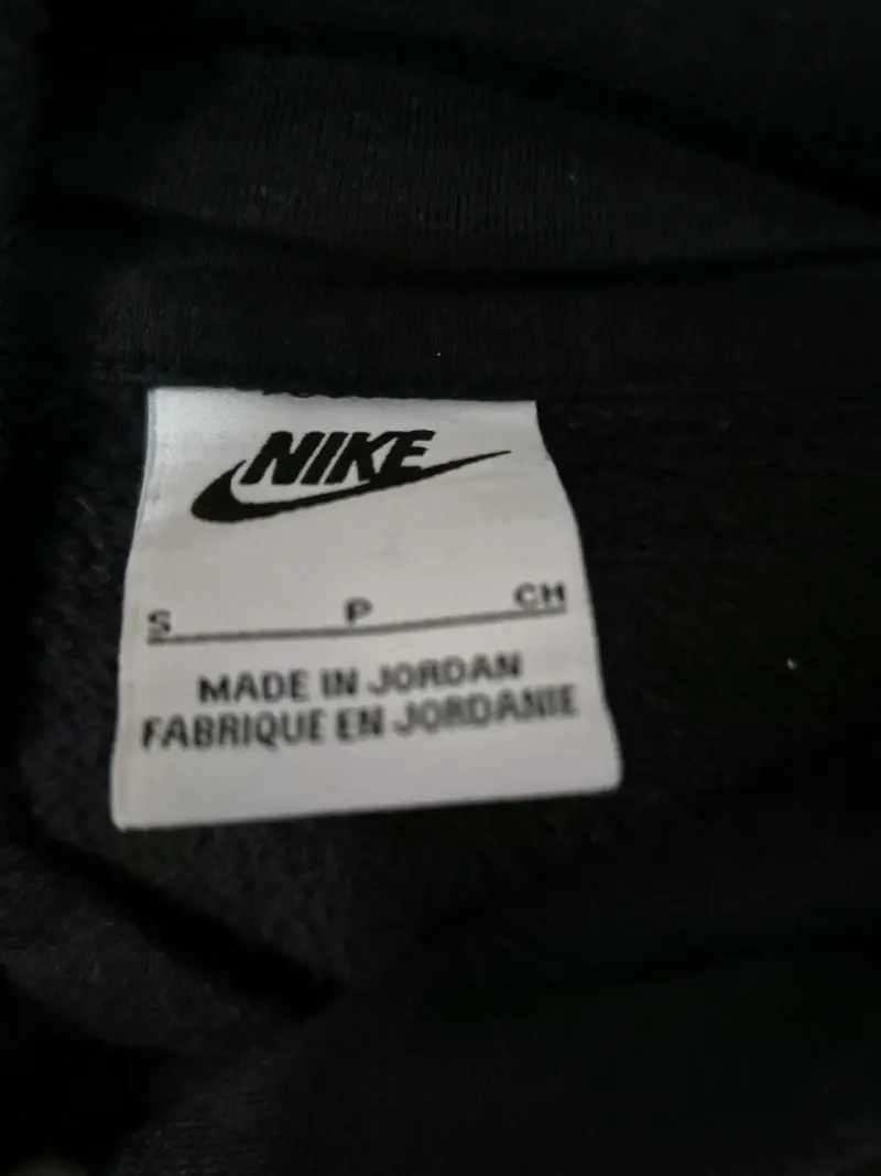 Polerón Nike negro con capucha - 2