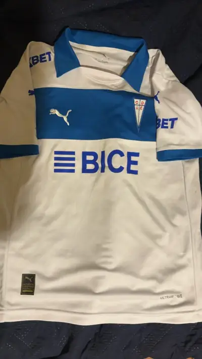 Camiseta Universidad Católica - miniatura 1