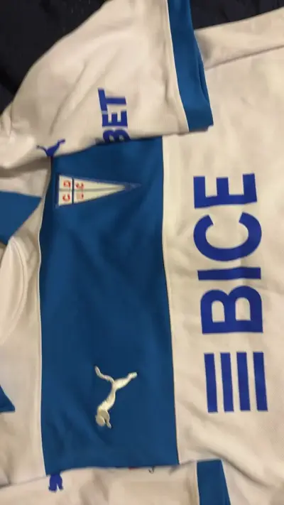 Camiseta Universidad Católica - miniatura 2